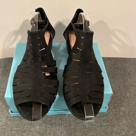 BELLA Black suede Women's block heel Sandals/size 8 - Picture 5 of 16